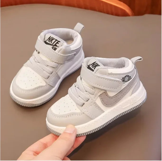 New Kids Mid-Top Sneakers Boy Soft Sole Anti-Slip Comfortable Casual Shoes Girl Fashion Simple Versatile Children Running Shoes