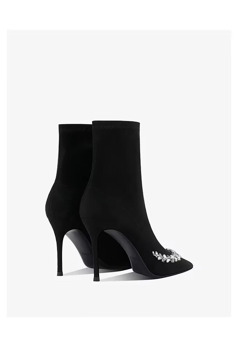 High-end pointed-toe, thin-heeled, fashionable ankle boots for women, new water diamond, elegant and noble ankle boots