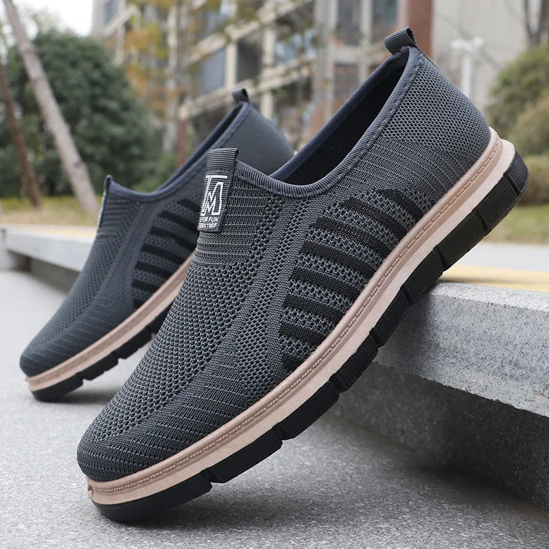 The 2025 New Men's Shoes Are Simple and Casual, Featuring A Mesh Fabric One-foot Soft-soled Sneaker Shoe in Large Sizes 39-45