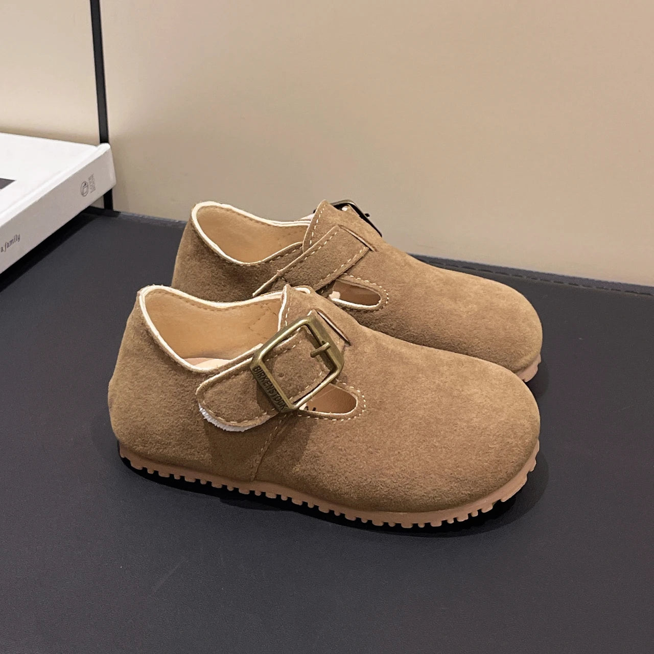 Kids Casual Shoes for Boys Girls 2025 Autumn Toddler Suede Leather Walking Flats Non-slip Versatile Chic Comfort Barefoot Shoes