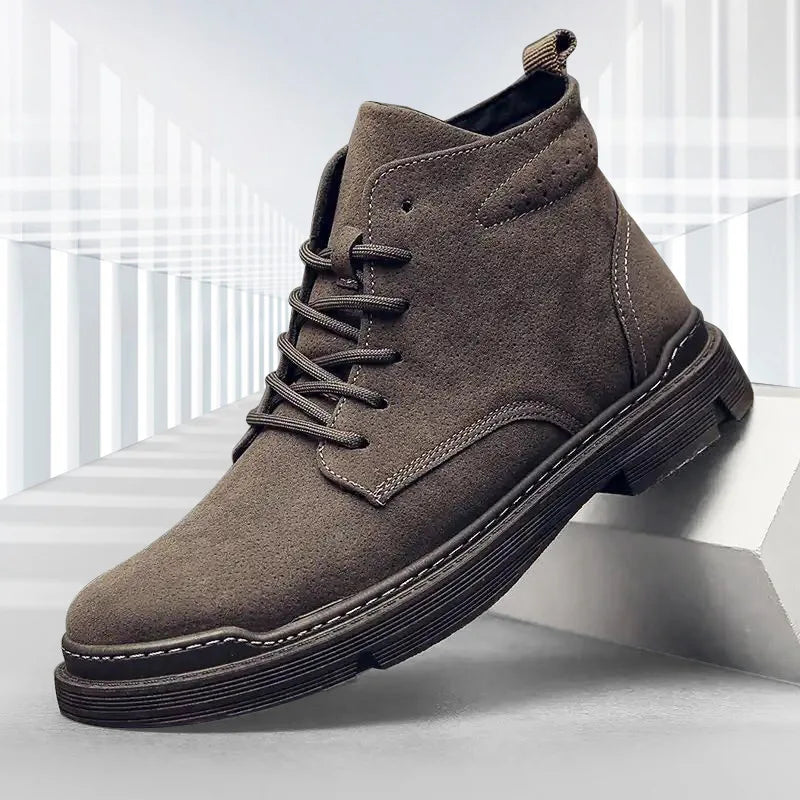 British Style Retro Men Boots High Top Platform Non-slip Wear-resistant Casual Shoes Outdoor Work Driving Boots Botas Hombre New