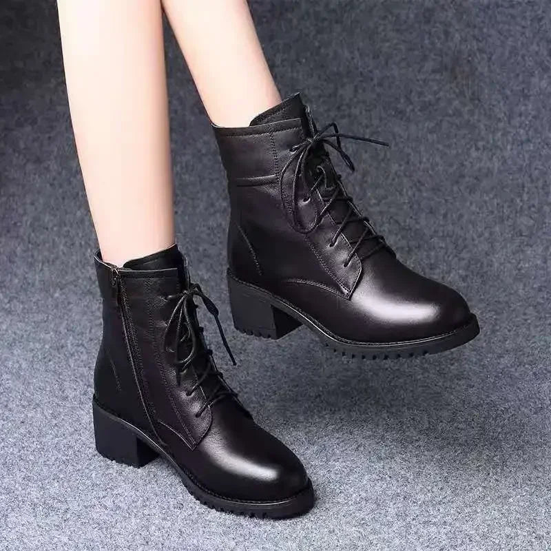 Short boots 2025 new fashion British style soft leather mid heel thick heel versatile women's shoes