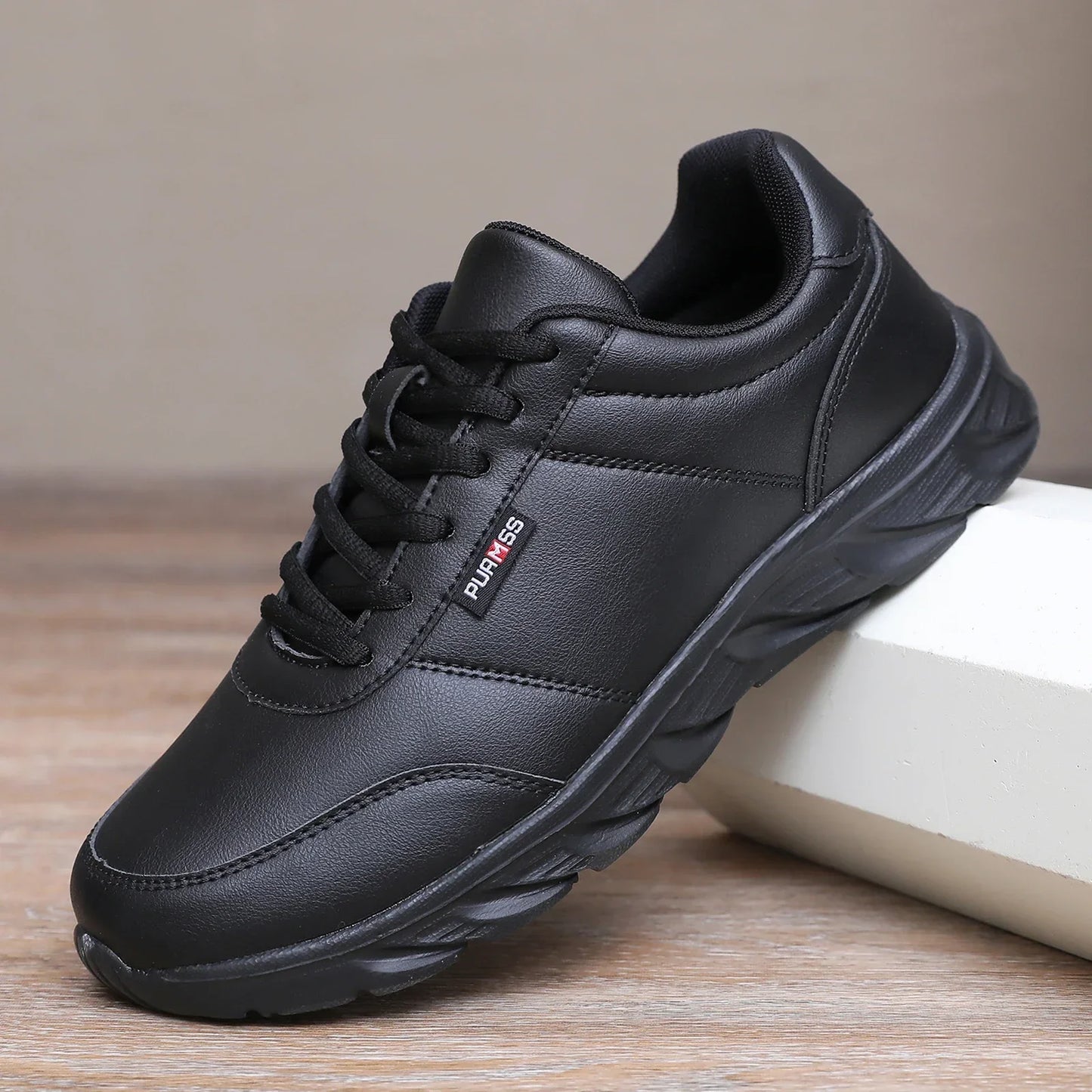 2025 Men Shoes Spring Autumn Waterproof Walking Sneakers Leisure Male Leather Sports Shoes Non-Slip Footwear