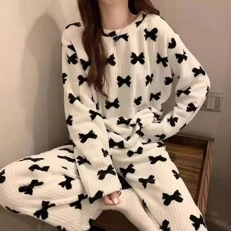 Thickened Coral Fleece Printed Sleepwear Set Women's Autumn Winter Fashion plus Size Warm Home Clothes Long Sleeve Long Pants