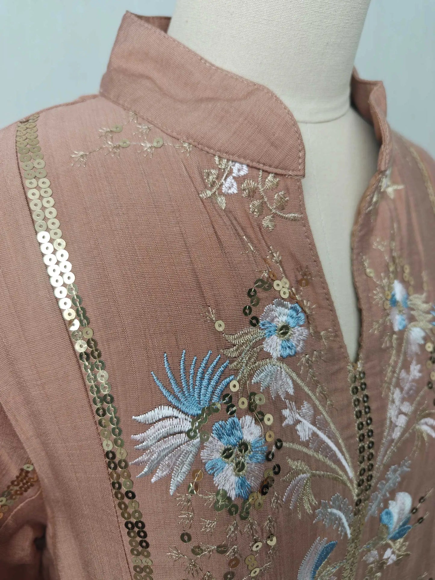 2025 Teal Muslim Abaya with Stand Collar and Exquisite Floral Embroidery Ideal for Islamic Festivities and Ramadan Celebrations