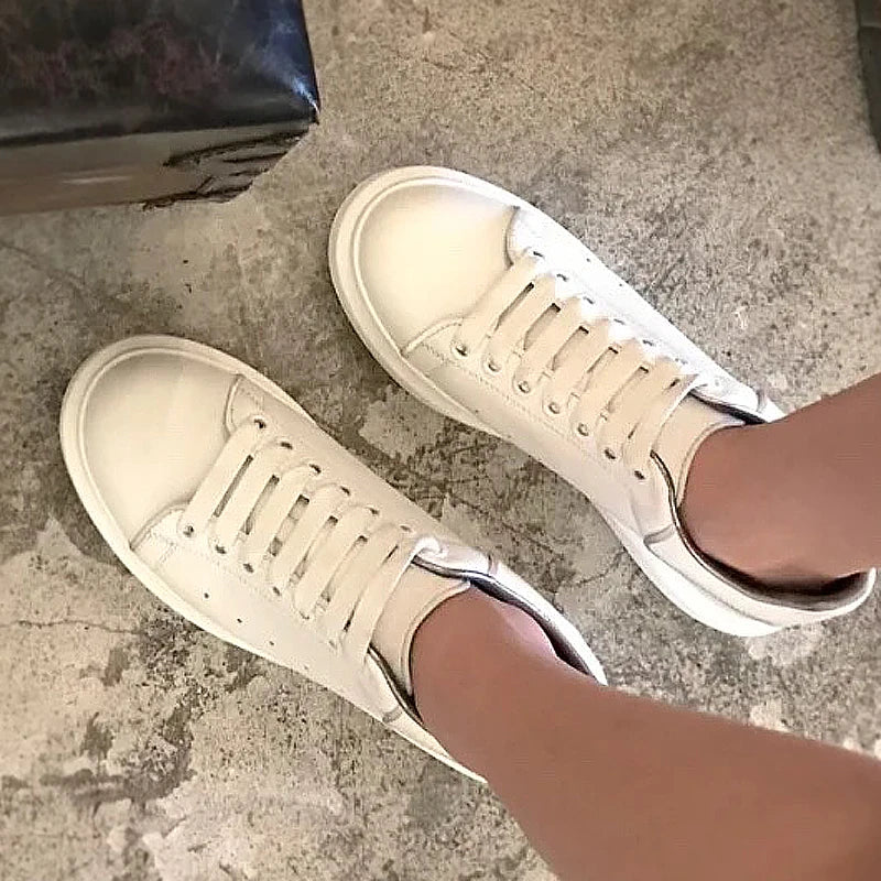 2024 Classic Leisure Sports Sneakers Height Increasing Lovers With Men's and Women's Thick Bottom fFlat Lace-up Waterproof Shoes