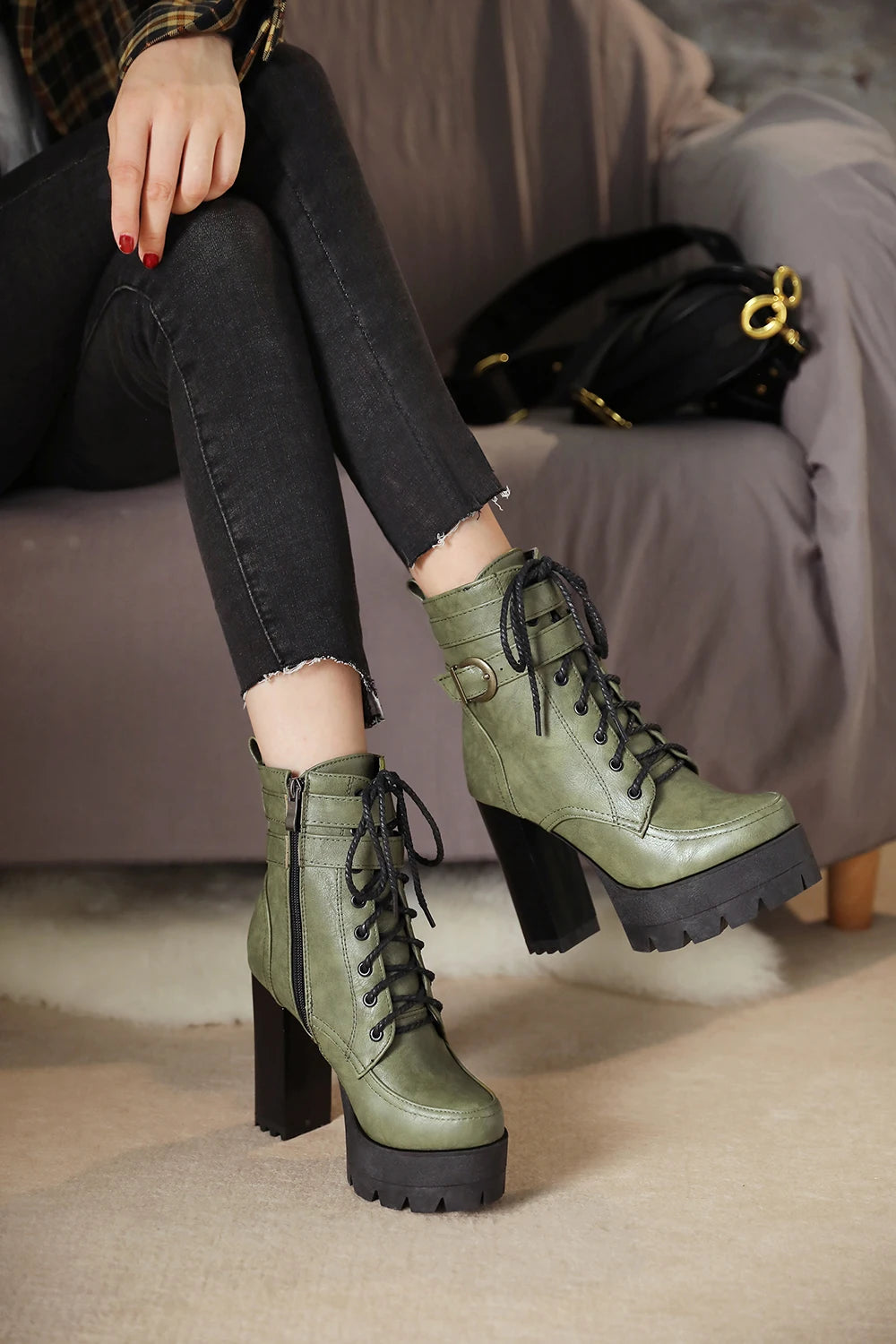 Black Platform Combat Ankle Boots For Women Round Toe Buckle Strap Woman Lace Up Shoes Winter Biker Boot Motorcycle Bottes 41 42