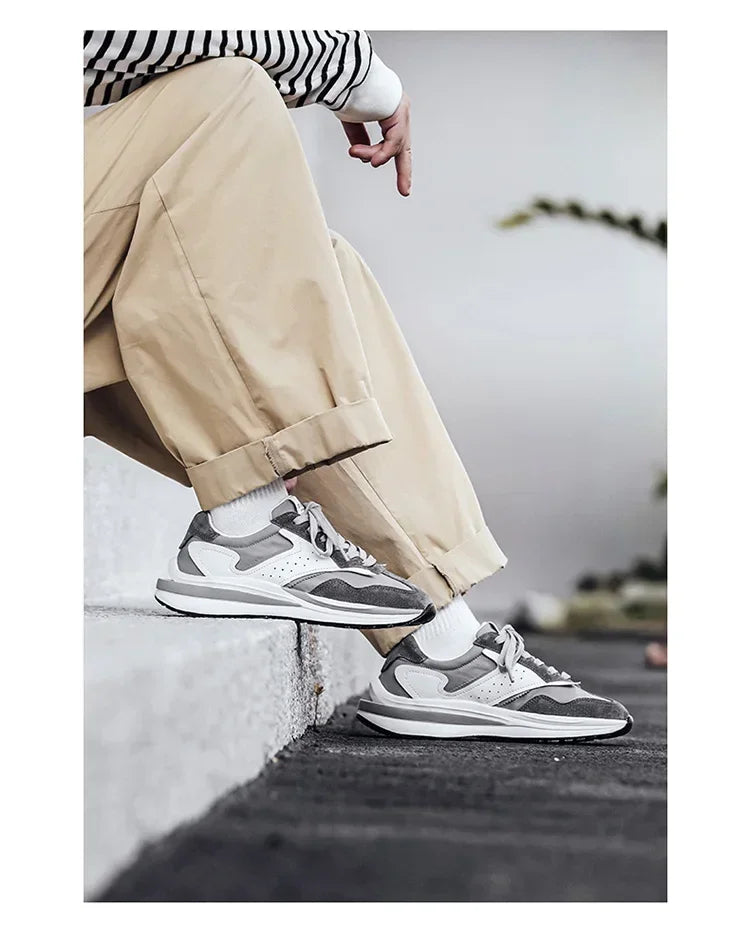 Men's Sports Shoes with Color Matching Fashionable and Versatile Soft-soled Lightweight New Lace-up Outdoor Casual Shoes