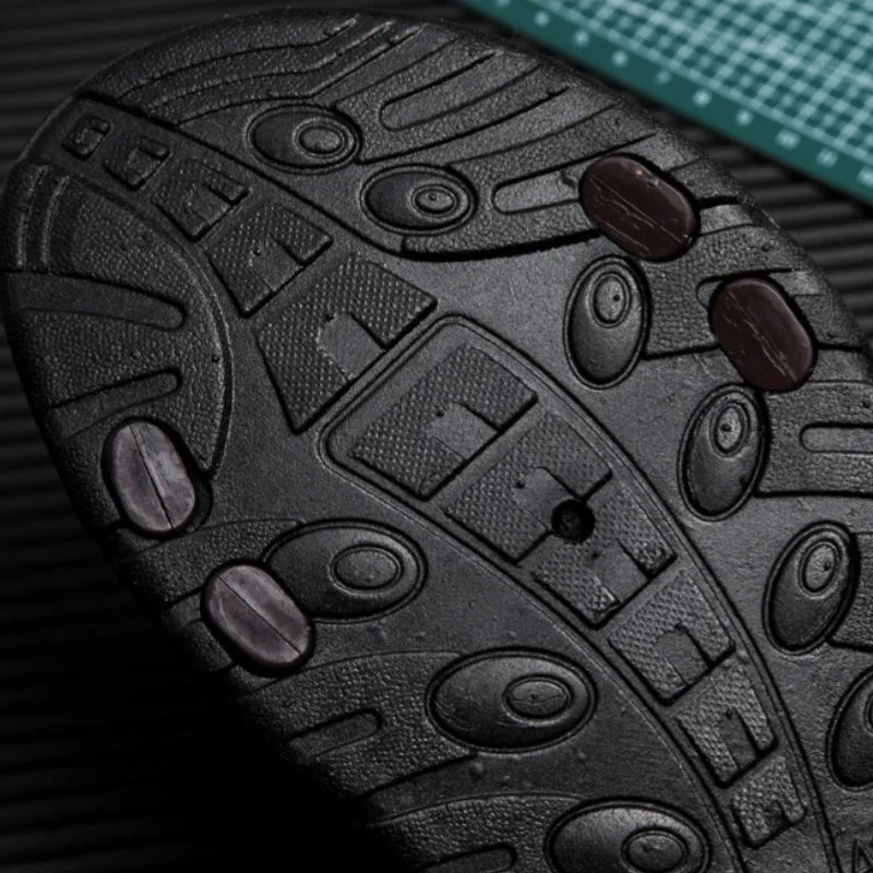 Classics Men's Sandals Summer Anti Slip Casual Beach Slippers Comfort Soft Soled Home Slides Lightweight Clogs Shoes Flat Shoes