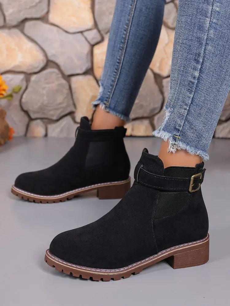 Autumn Winter Women Boots High Quality Belt Buckle Women Platform Boots Fashion British Style Round Toe Ankle Boots Women Shoes