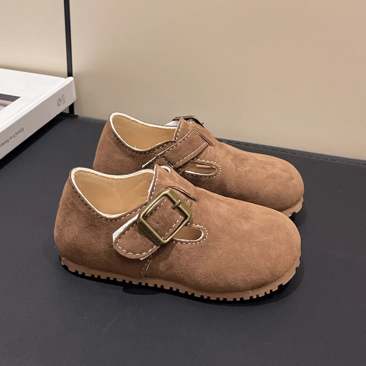 Kids Casual Shoes for Boys Girls 2025 Autumn Toddler Suede Leather Walking Flats Non-slip Versatile Chic Comfort Barefoot Shoes