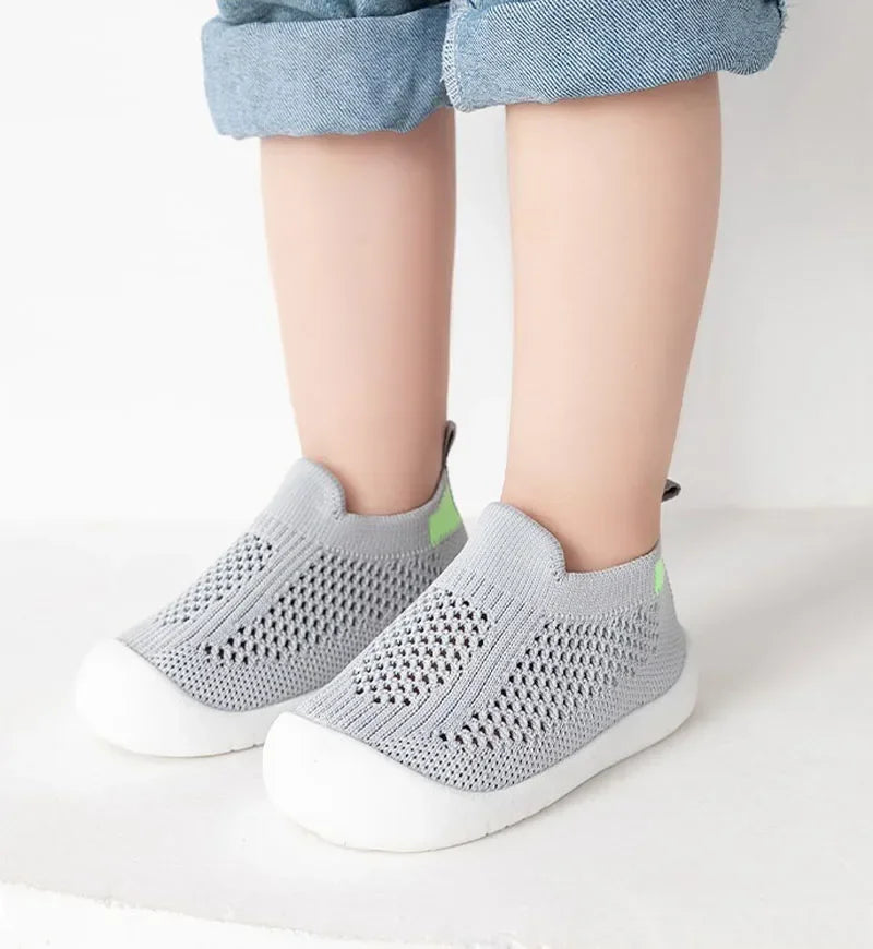 Spring Summer Toddler Shoes Breathable Knitted Kids Sneakers Boys Slip-on Tennis Shoes Girls Soft Non-slip School Casual Shoes