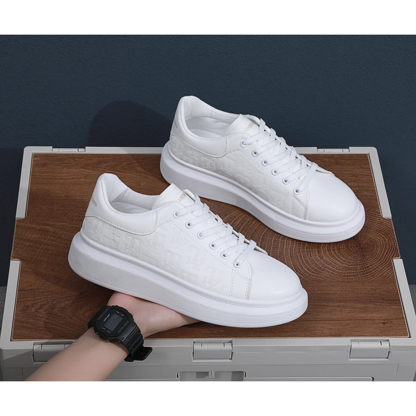 Classic white shoes for men 2025 hot style versatile platform thick sole heightening men's shoes casual sneakers black