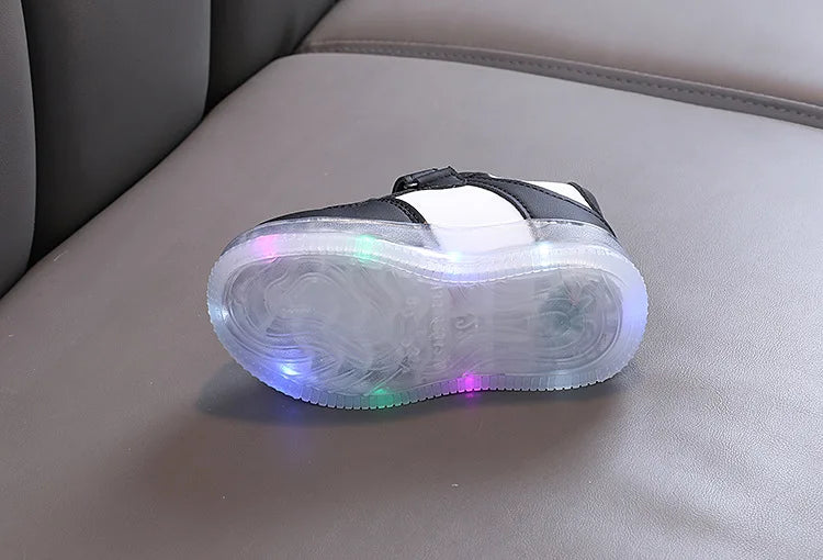 LED Kids Shoes For Girls Cute Cartoon Shoes Baby Girl Kawaii Canvas Shoes Soft Bottom Sneakers Casual Shoes Boys Flat Shoes