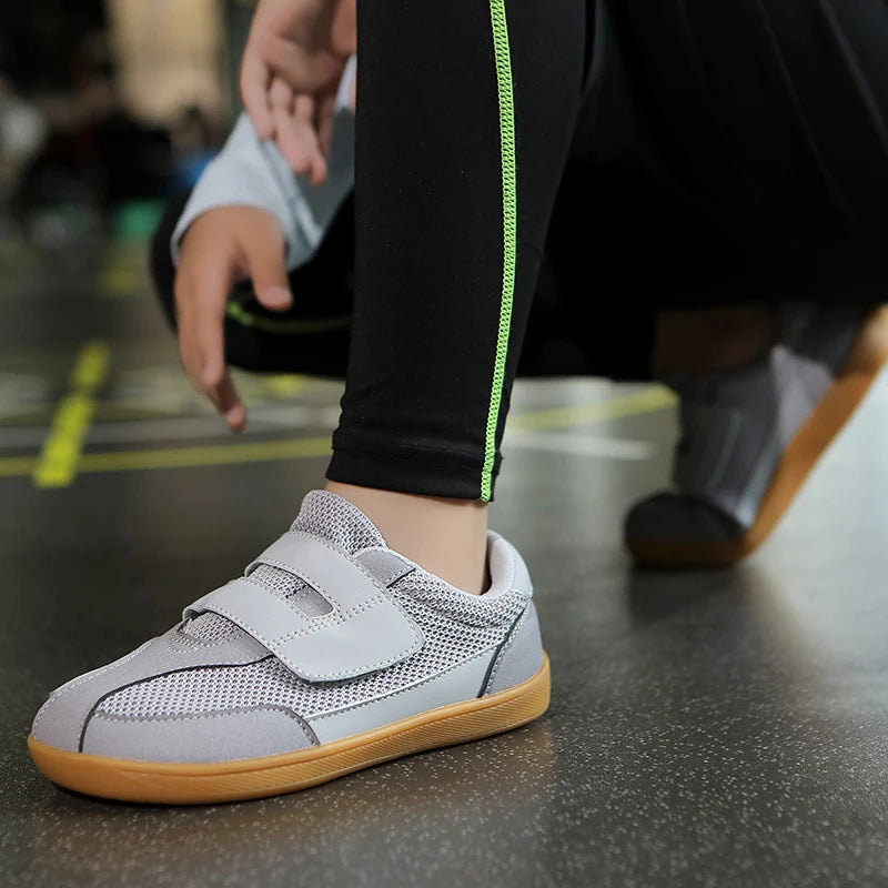 New Children's Soft Soled Board Shoes Boy's and Girl's Anti Slip Sports Rubber Shoes Lightweight Walking Shoes Casual Sneakers