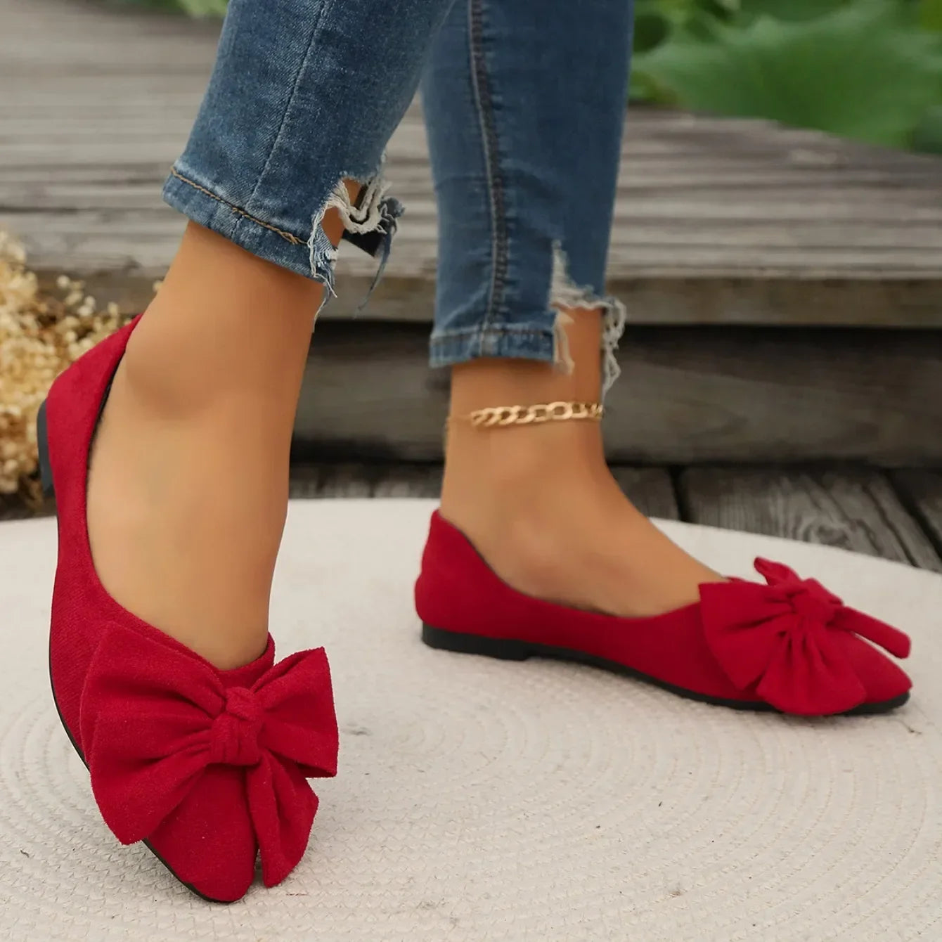 Women's Shoes 2025 Spring Pointed Women's Flats Fashion Bow Loafers Slip on Walking Flat Shoes Ladies Shallow Comfort Sneakers