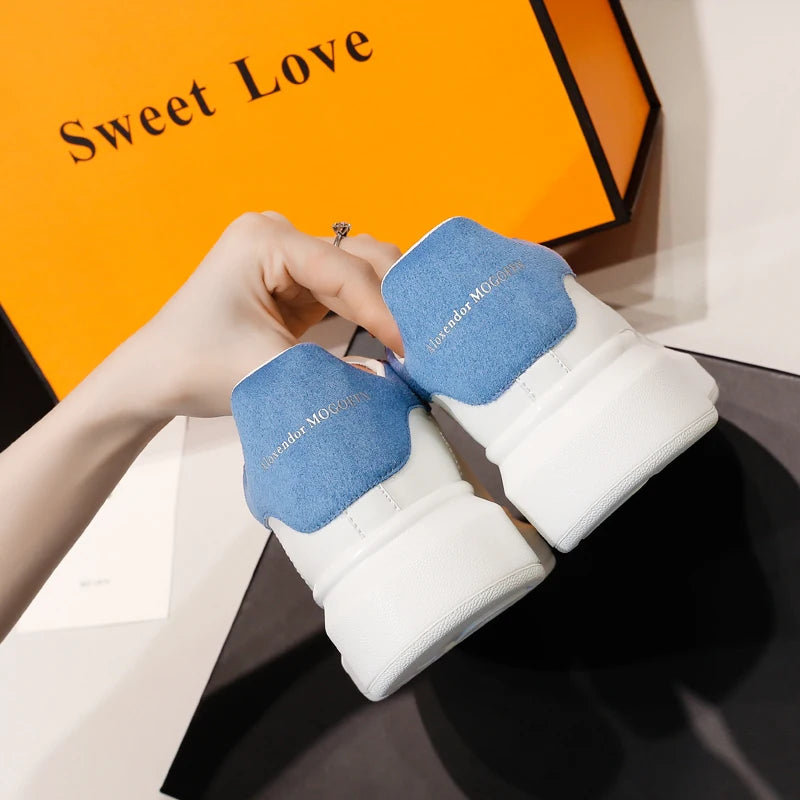 2024 Classic Leisure Sports Sneakers Height Increasing Lovers With Men's and Women's Thick Bottom fFlat Lace-up Waterproof Shoes