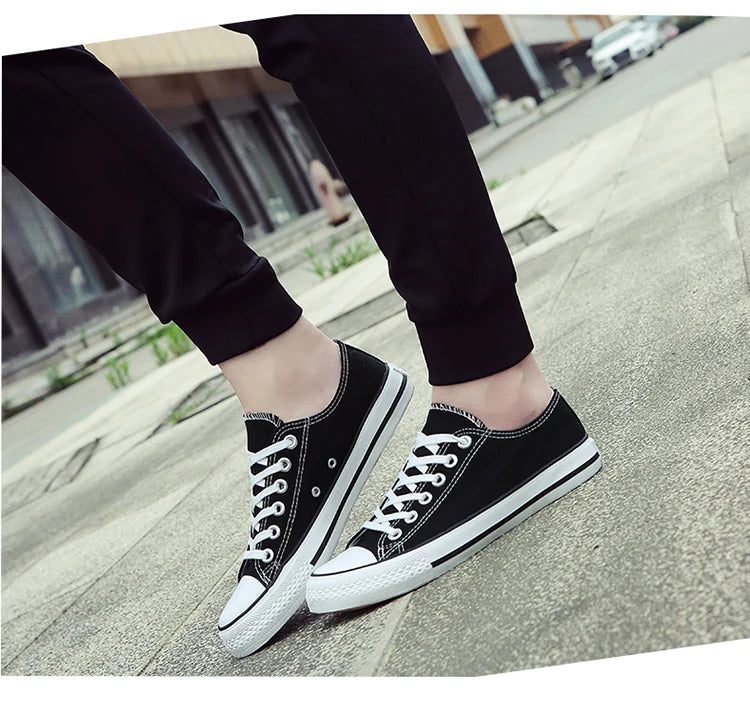 2025 Classic Canva Shoes Korean Style Couple Casual Fabric Shoes Low Top Trendy Versatile Comfortable Men's Board Shoes