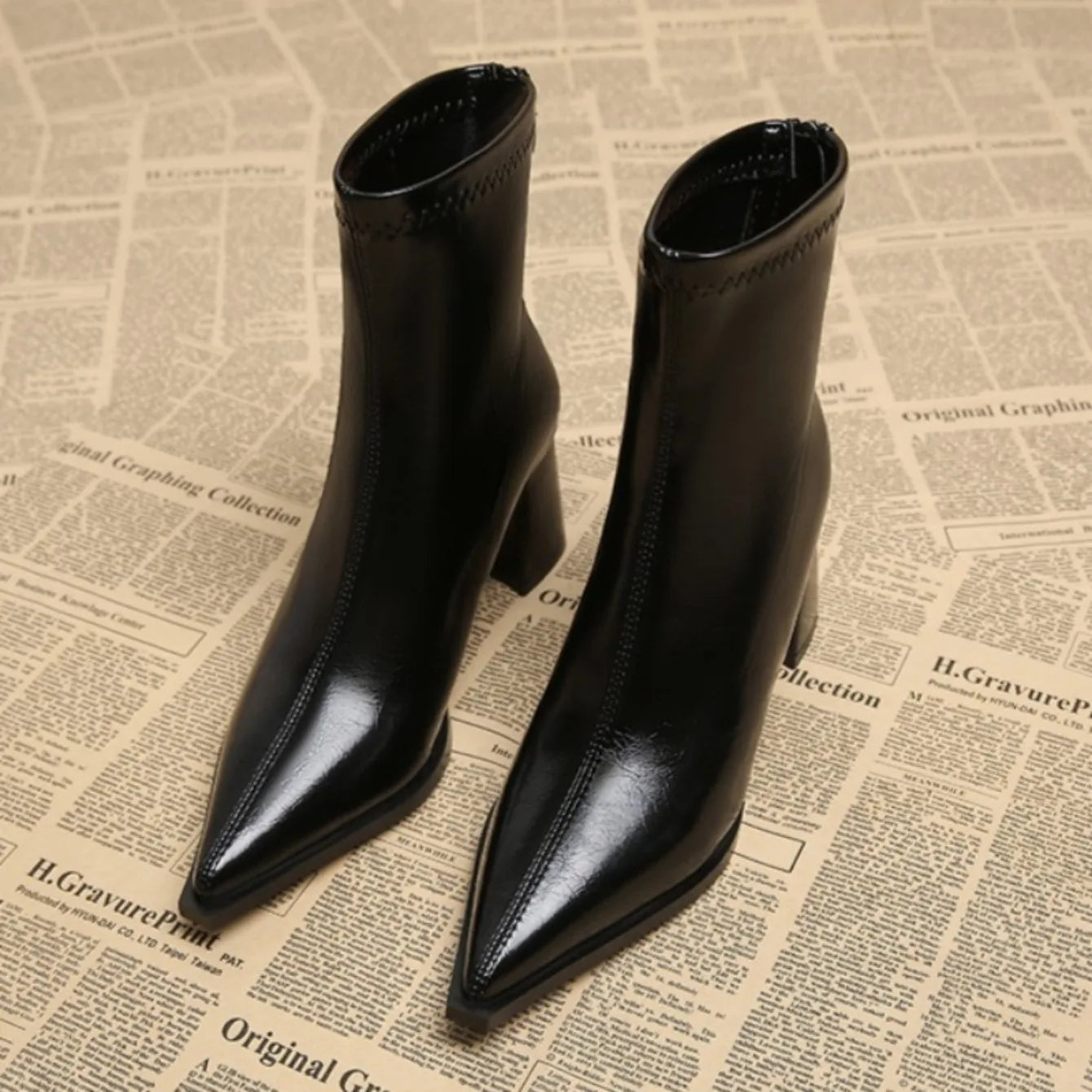 Pointed Toe Women Ankle Boots 2025 New Autumn Elegant Outdoor High Heels Shoes Women Fashion Zippers Designer Short Boots Ladies