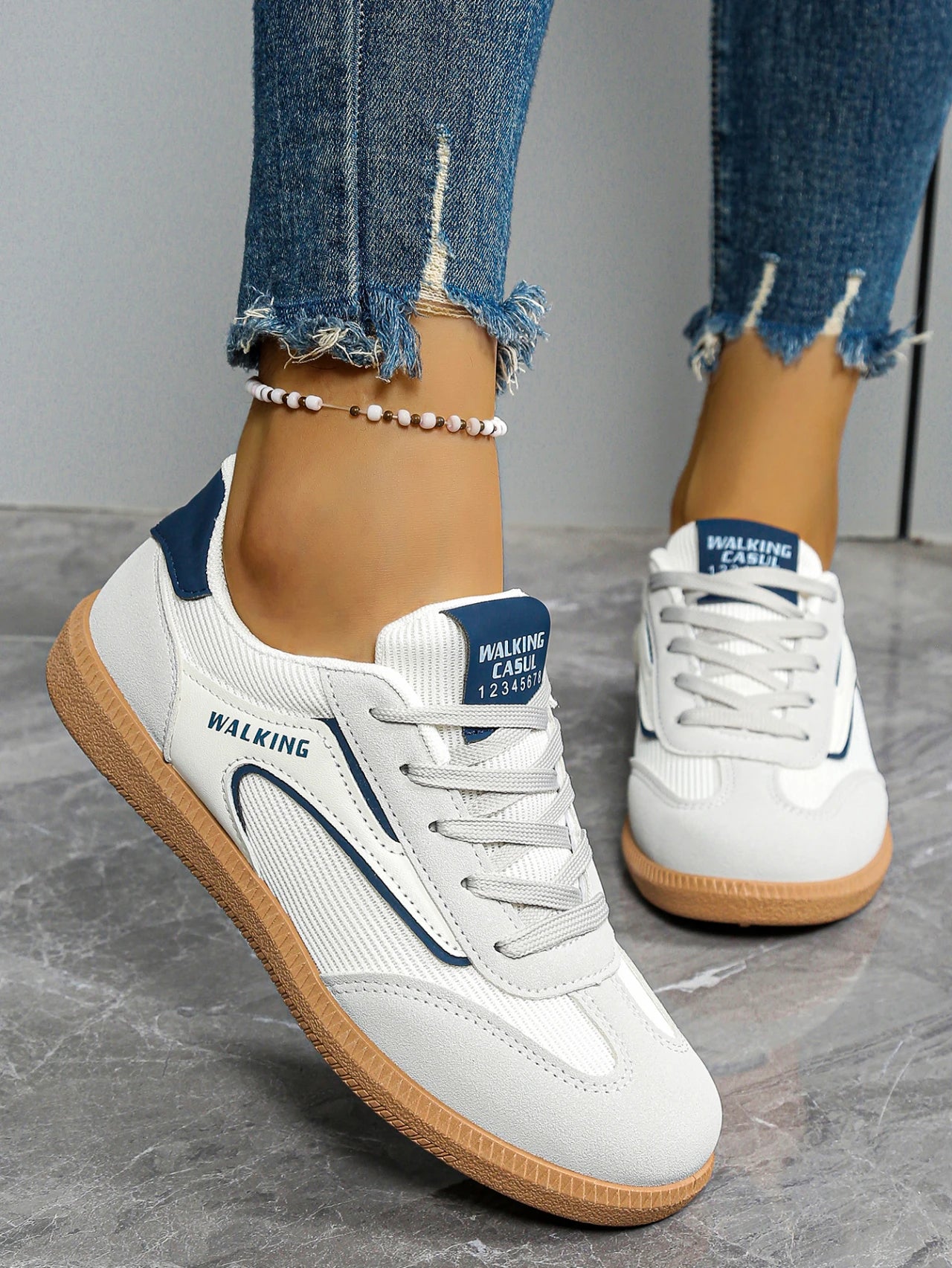 White Shoes for Women, Comfortable and Casual, Flat-Soled, Round-Toe, Lace-Up Women's Shoes, All-Season Color-Blocked Single Shoes