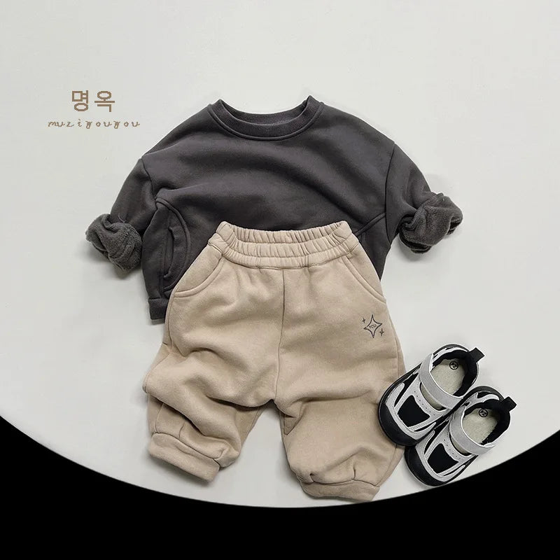 2025 Winter New Baby Long Sleeve Fleece Sweatshirt Infant Boy Girl Solid Warm Pullover Plus Velvet Thick Toddler Casual Clothes