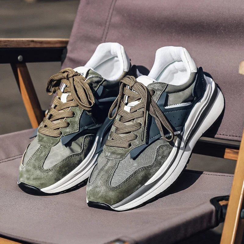 Men's Sports Shoes with Color Matching Fashionable and Versatile Soft-soled Lightweight New Lace-up Outdoor Casual Shoes