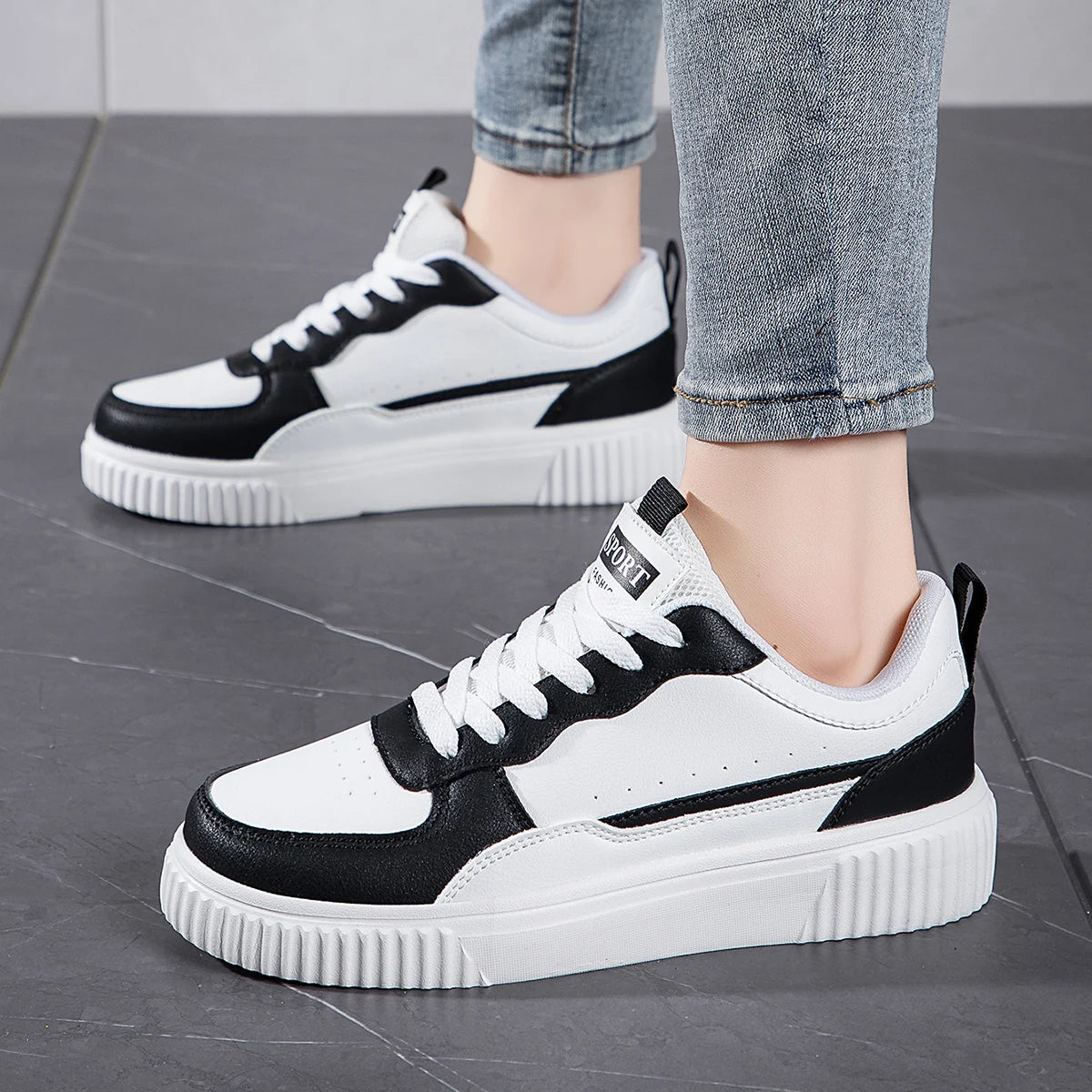 Men's Shoes Summer Breathable Trendy Versatile Casual White Sneakers Youth Non-Slip Sports Thick-Soled White Shoes