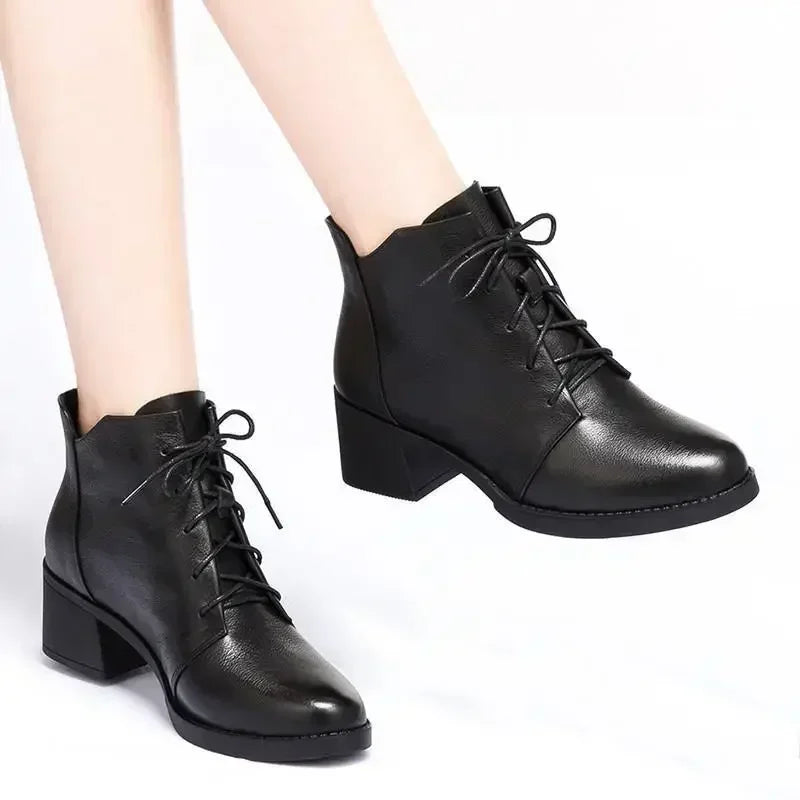Short boots 2025  new fashion British style soft leather mid heel thick heel versatile women's shoes
