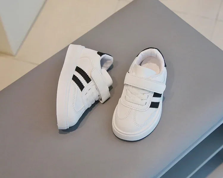 Kids Sports Shoes for School Boys Girls White Shoes Non-slip Soft Sole 2025 New Fashion Children Casual Shoes Hook&loop Trendy