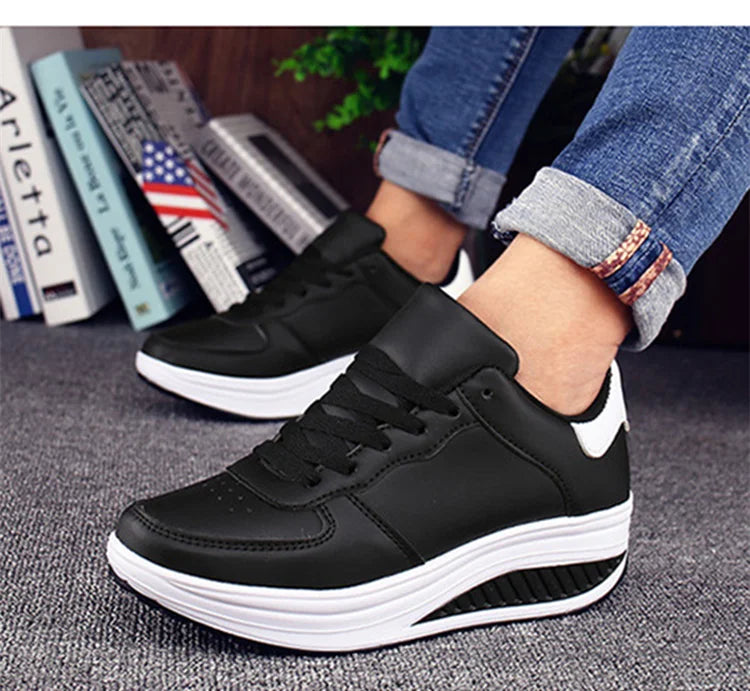 Women Sneakers 2022 New Breathable Vulcanize Shoes Waterproof Wedges Platform Woman Sneaker Leather Casual Shoes Zapatos Mujer