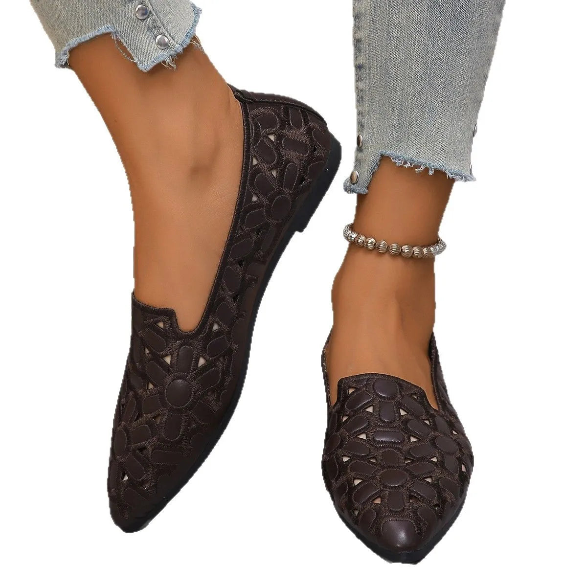 Fashion Shoes for Women Embroidery Breathable Square Heel Loafers Slip on Pointed Toe Leather Single Shoes Elegant Party Pumps