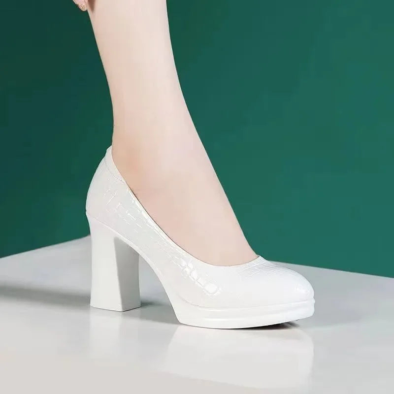 2025 Sapatos Femininas Women Fashion Round Toe Black Plaid Pattern Slip on Chick High Heel Shoes Lady Casual White Work Pumps