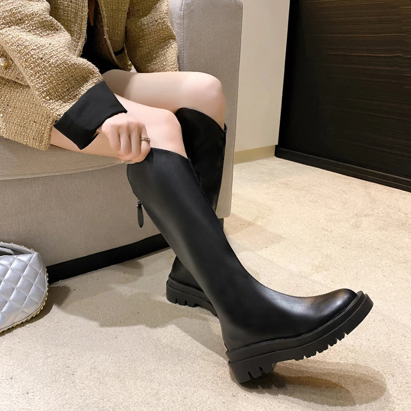 2025 New Trendy and Versatile Fashionable Casual Ankle Boots with Thick Soles and Slimming Effects