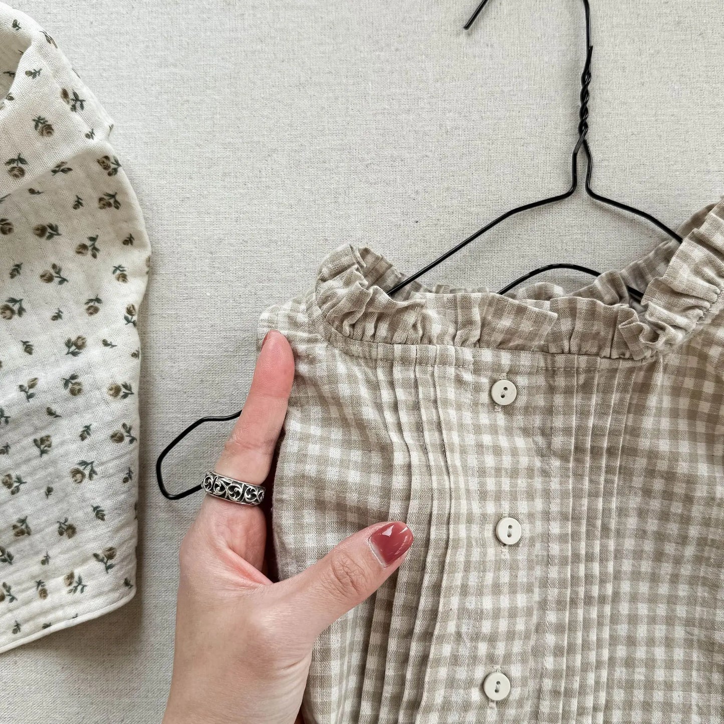 2025 Summer New Girls Sleeveless Lace Shirts Children Cotton Vest Baby Girls Blouse Solid Loose Princess Tops Kids Clothes