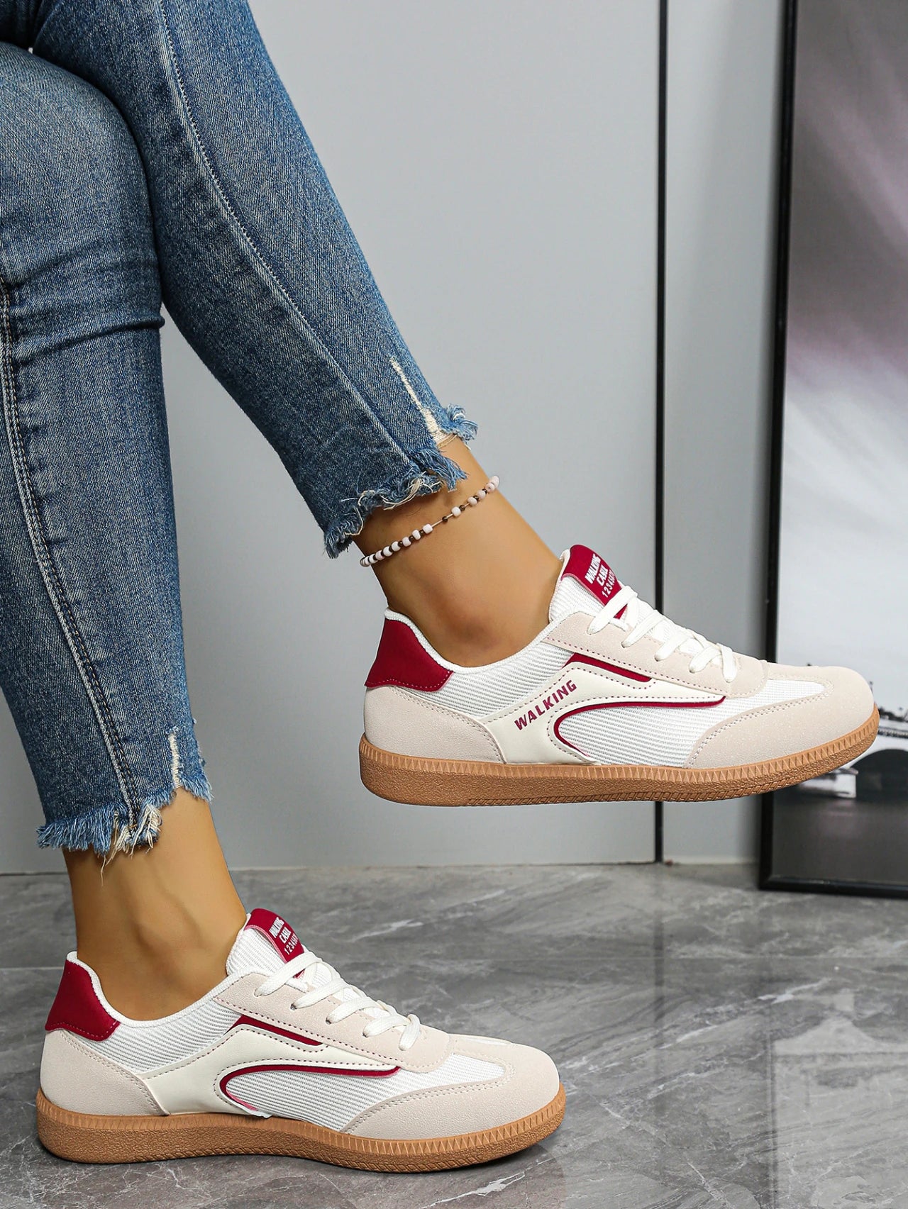 White Shoes for Women, Comfortable and Casual, Flat-Soled, Round-Toe, Lace-Up Women's Shoes, All-Season Color-Blocked Single Shoes