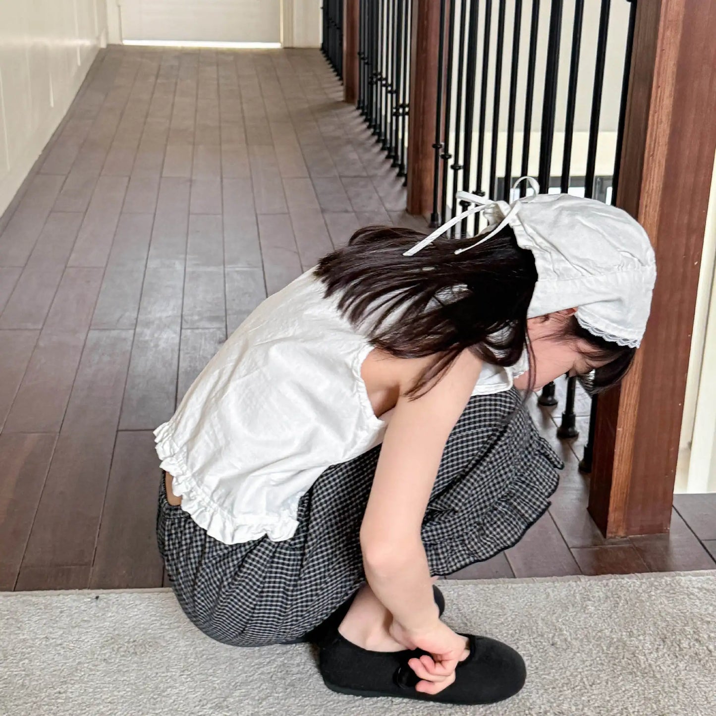 2025 Summer New Girls Sleeveless Lace Shirts Children Cotton Vest Baby Girls Blouse Solid Loose Princess Tops Kids Clothes