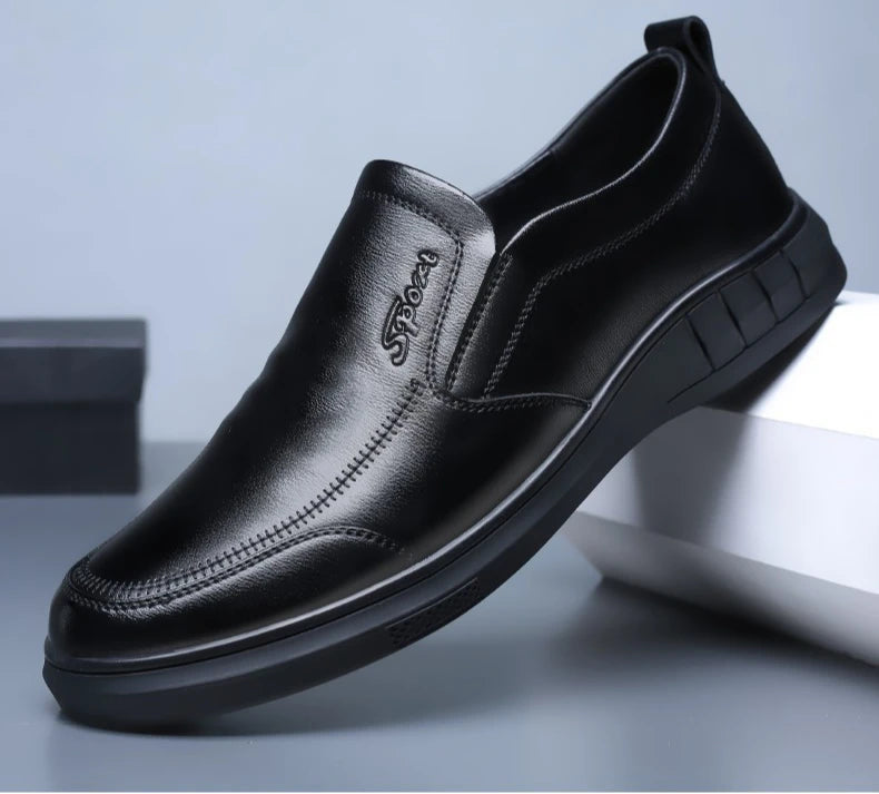 Classic Men's Leather Shoes New Black Soft Bottom Anti Slip and Breath Shoes Low-top Business Casual Loafers Formal Men's Shoes