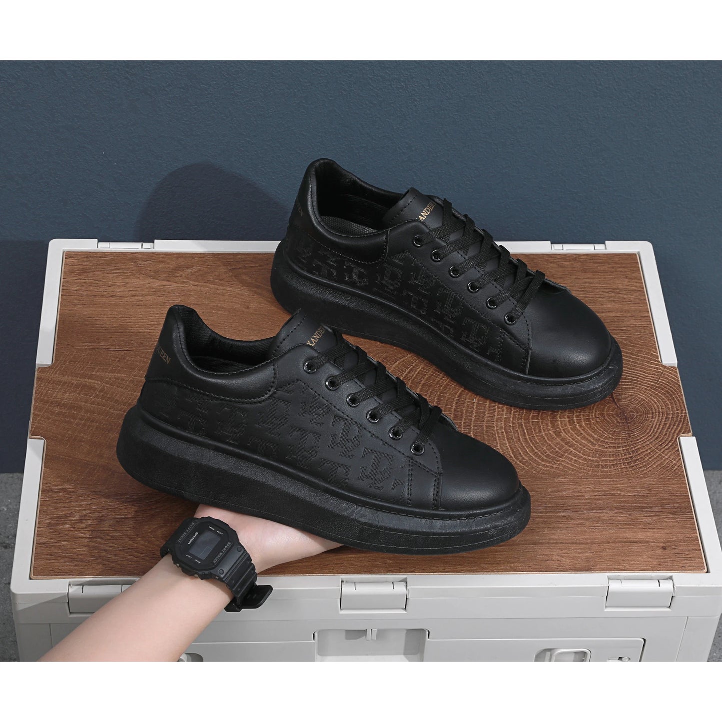 Classic white shoes for men 2025 hot style versatile platform thick sole heightening men's shoes casual sneakers black