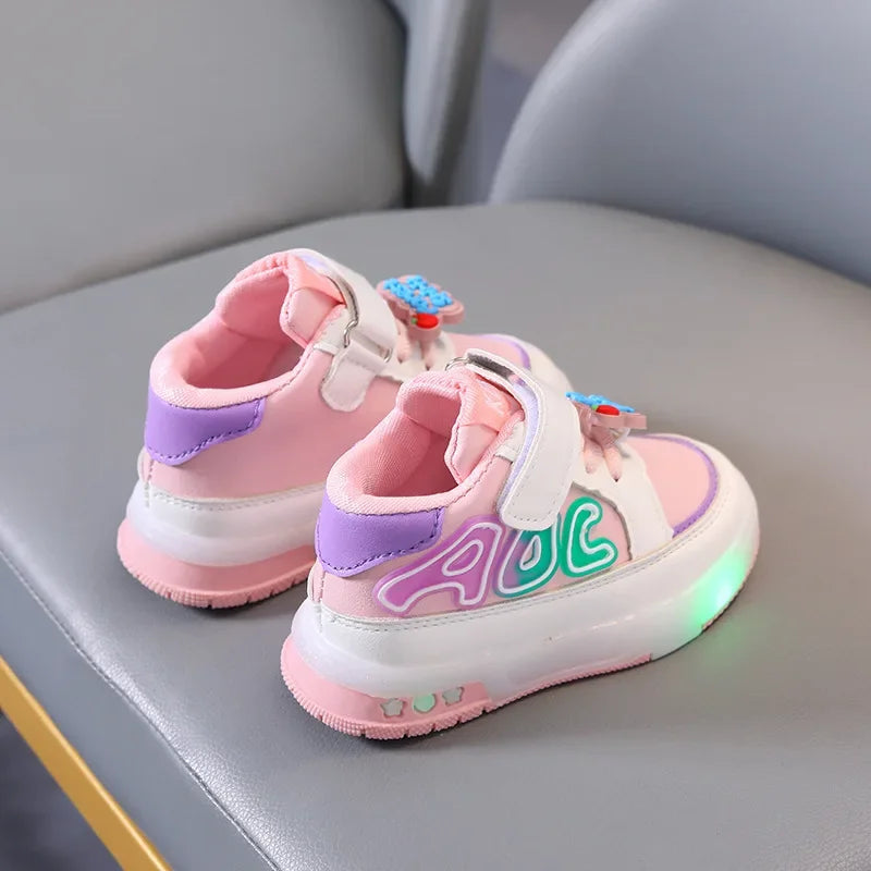 Light Up Sports Shoes for Young Children Fashion Leather Luminous Kids Sneakers Baby Toddler Shoes New Girls Boys Board Footwear