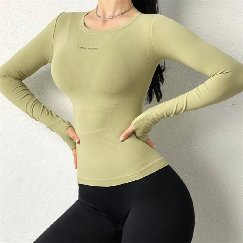 Women's Gym Long Sleeve Top, Letter Graphic Workout Shirt, Quick Dry Compression Wear for Running & Yoga