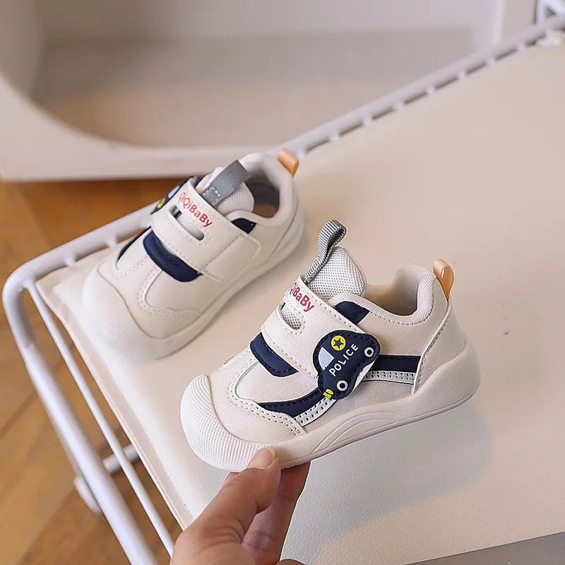 Children's sports shoes for boys and girls anti slip 2025 summer fashion design cute sweet and comfortable casual shoes