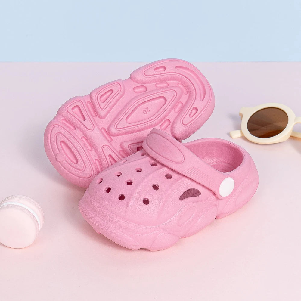 Children's Sandals Hole Shoes Classic Colors with Soft Anti- Skid Kids Slippers Can Diy for Baby Boys and Girls Beach Shoes