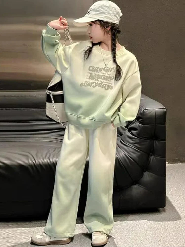 Children's clothing sets have a trendy and versatile style, with an individual, cute and child - like touch.