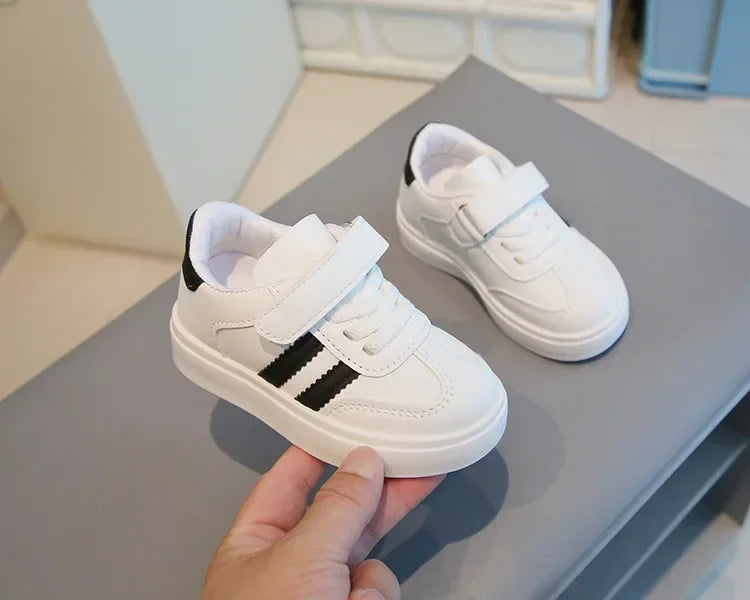 Kids Sports Shoes for School Boys Girls White Shoes Non-slip Soft Sole 2025 New Fashion Children Casual Shoes Hook&loop Trendy