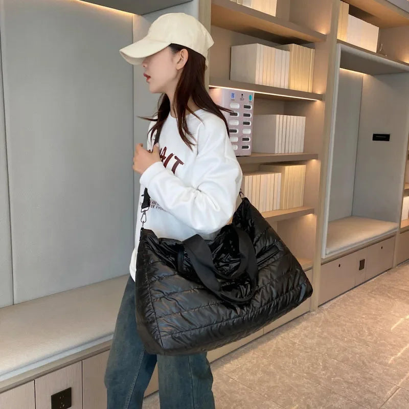 Large Capacity Fashion Short Trip Travel Bag Wet And Dry Separation Sports Waterproof Yoga Fitness Single Shoulder Luggage Bag