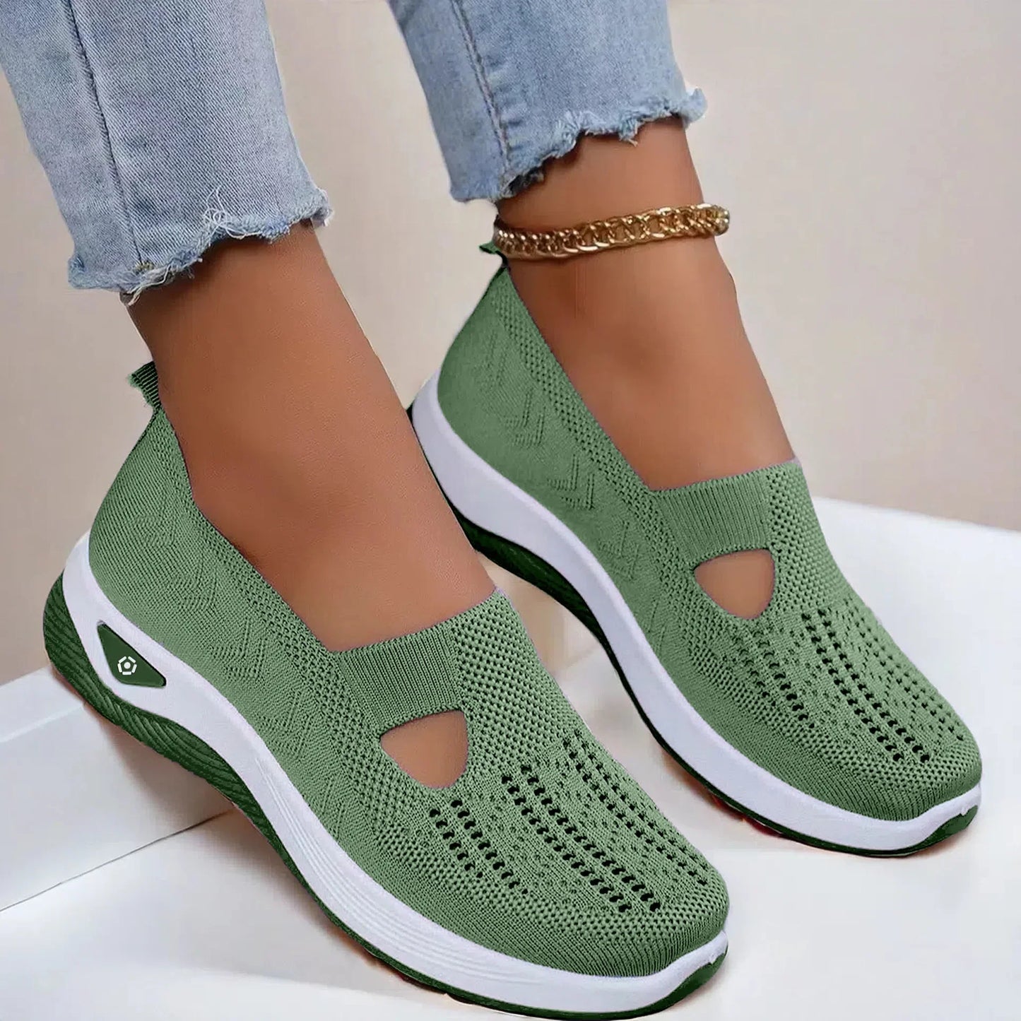 2025Women's Sneakers Breathable Slip on Walking Shoes Mesh Low Top Womens Vulcanized Shoes Soft Sole Lightweight Women Shoes