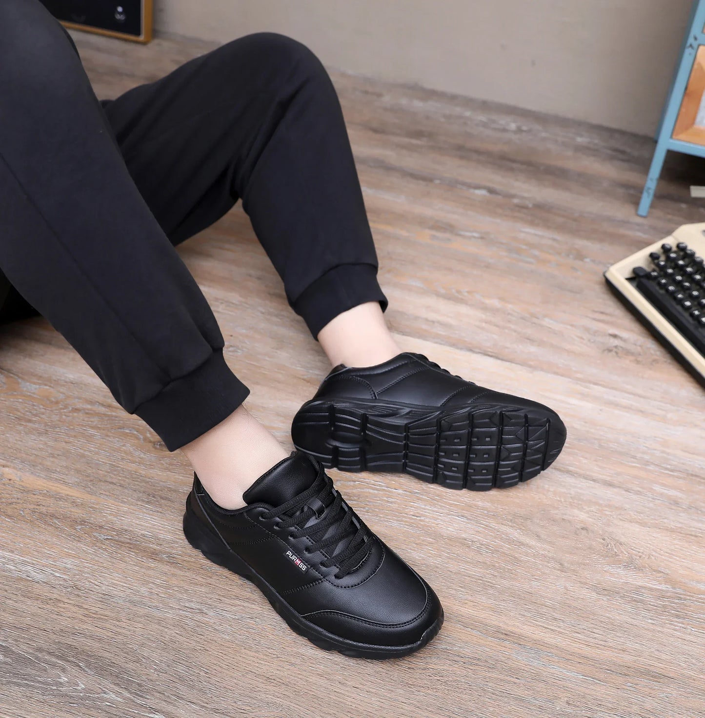 2025 Men Shoes Spring Autumn Waterproof Walking Sneakers Leisure Male Leather Sports Shoes Non-Slip Footwear