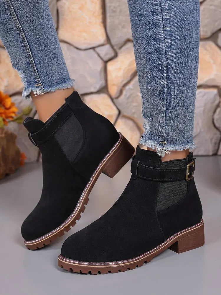 Autumn Winter Women Boots High Quality Belt Buckle Women Platform Boots Fashion British Style Round Toe Ankle Boots Women Shoes