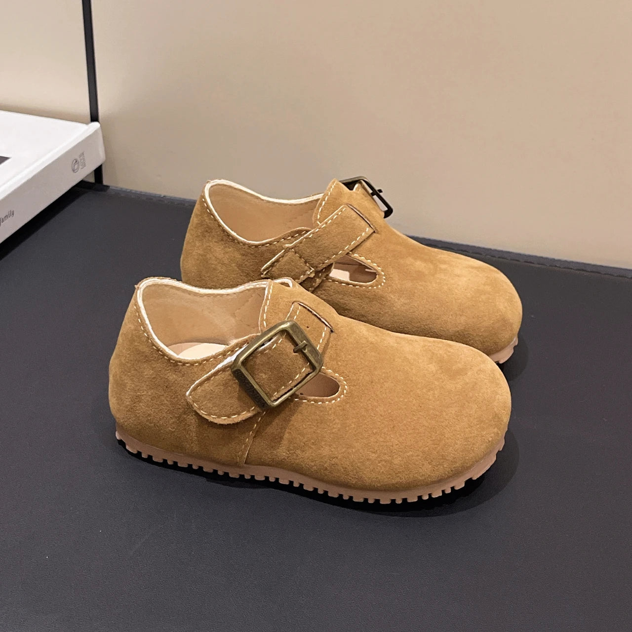 Kids Casual Shoes for Boys Girls 2025 Autumn Toddler Suede Leather Walking Flats Non-slip Versatile Chic Comfort Barefoot Shoes