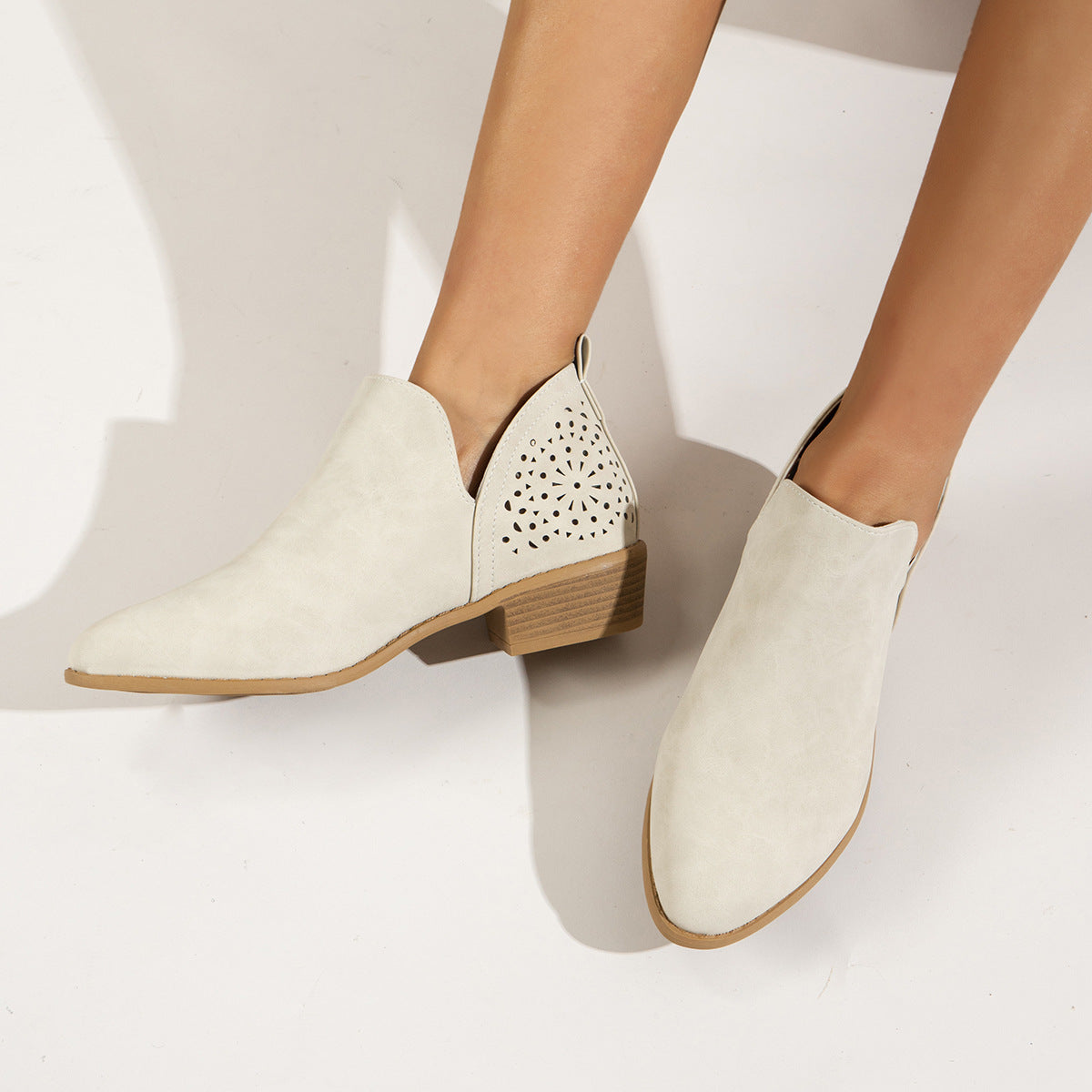 American Women's Short Boots British Style Pointed Toe Thick Heel Fashion Short Boots European Fashion Designer Platform Boots